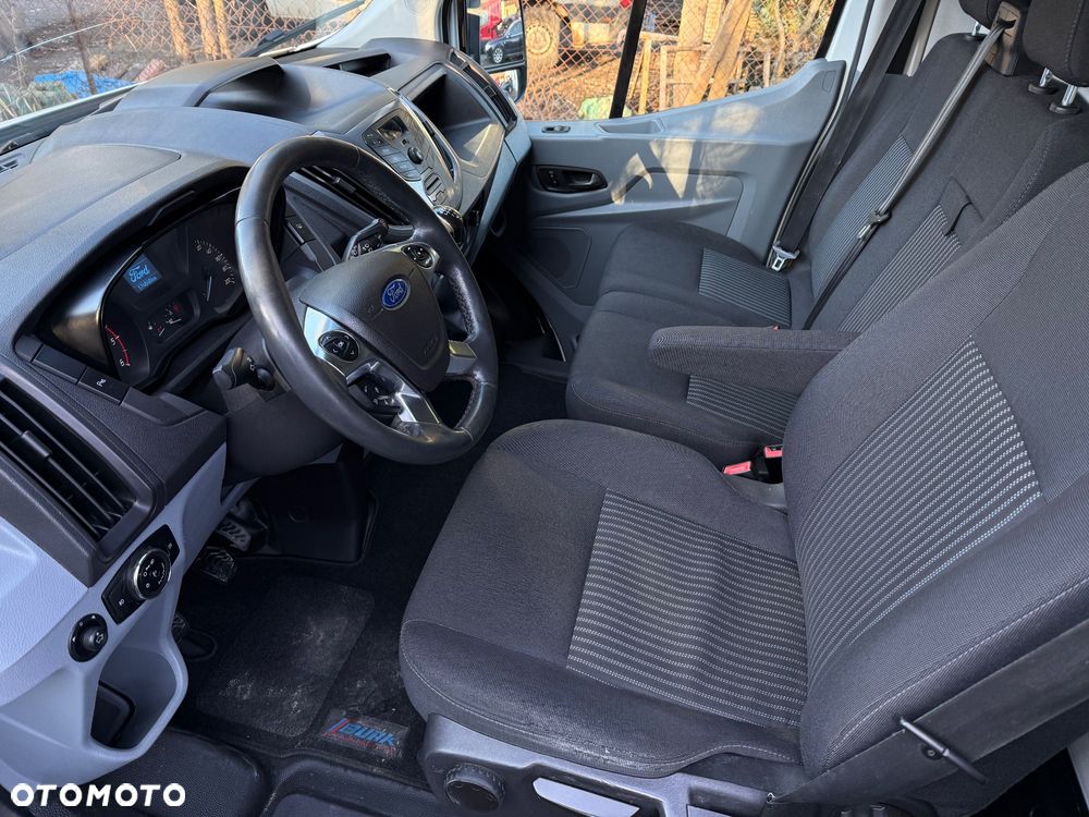 Ford Transit - 26
