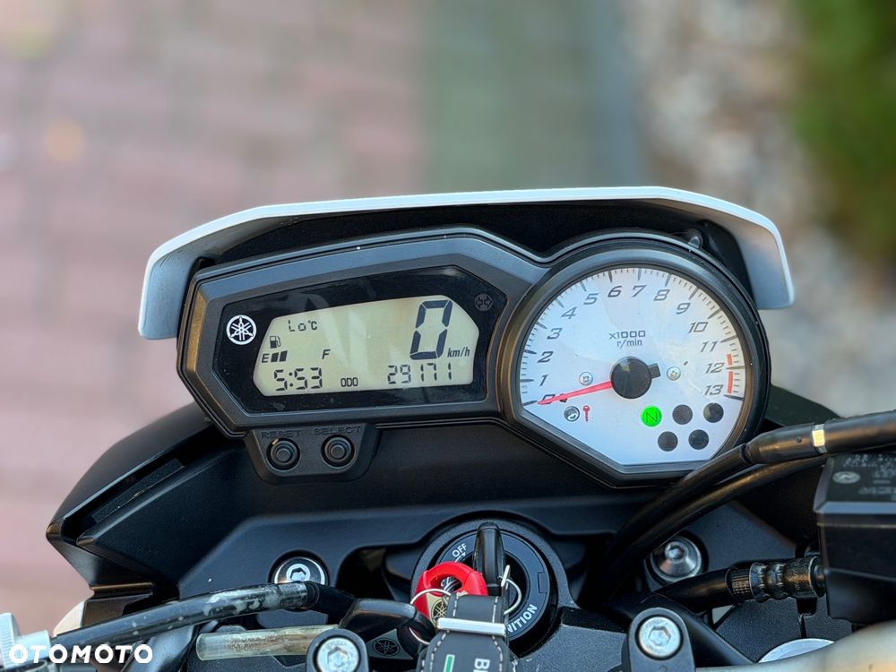 Yamaha FZ8 - 23