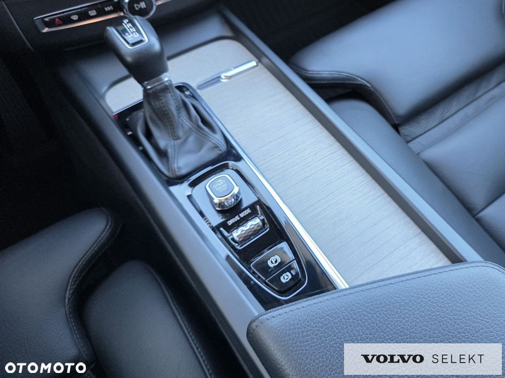 Volvo XC 60 - 28
