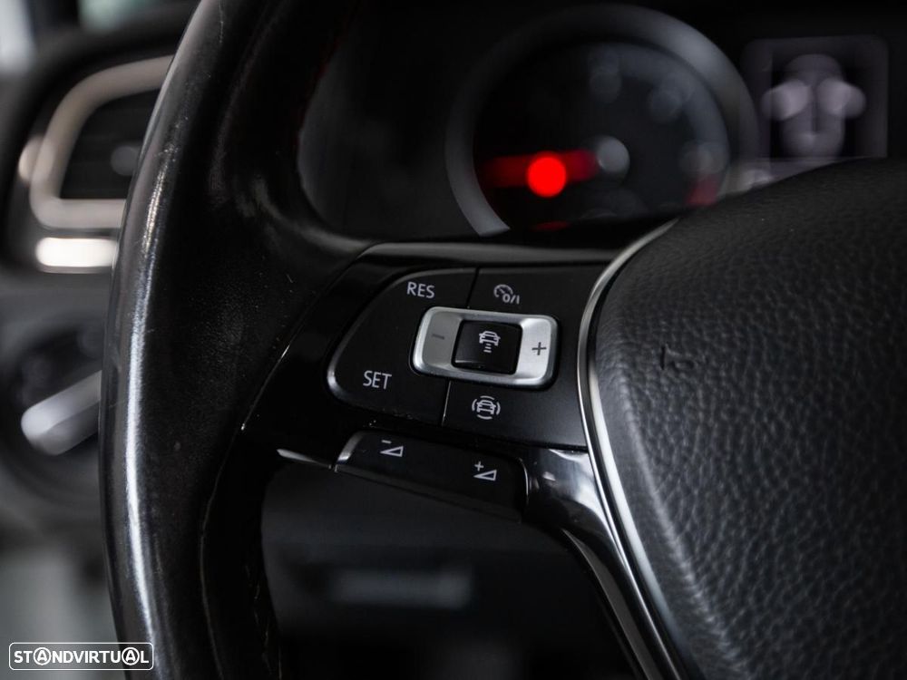 VW Golf Variant 1.6 TDi Confortline - 15