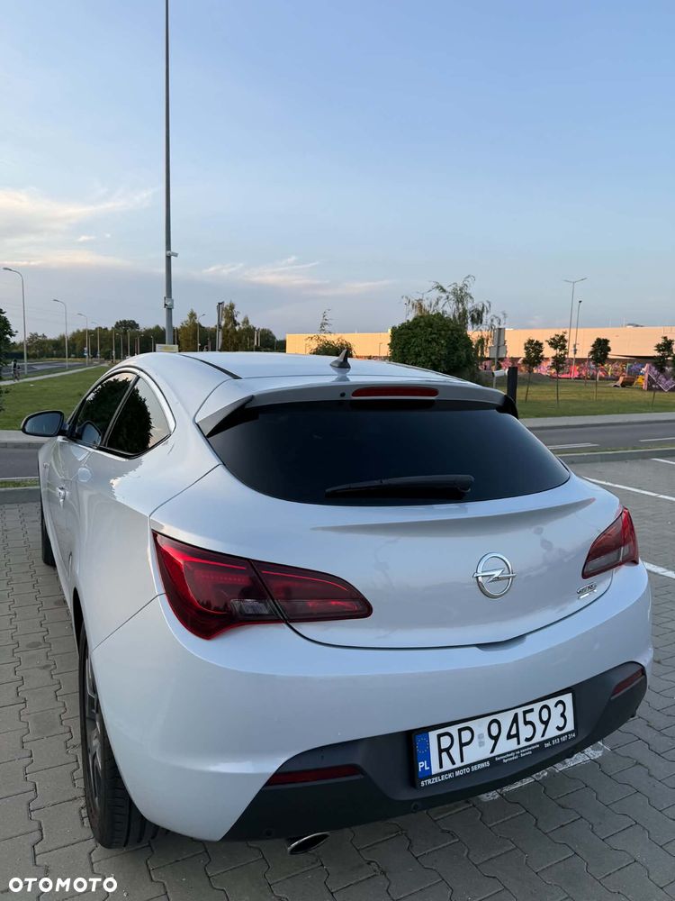 Opel Astra 1.4 T Sport EU6 - 9