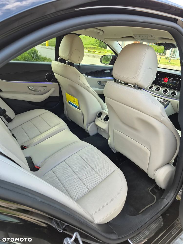 Mercedes-Benz Klasa E 220 d Avantgarde - 12