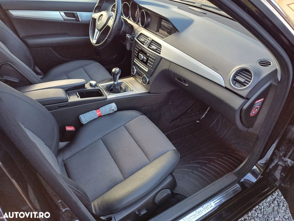 Mercedes-Benz C 180 (BlueEFFICIENCY) Avantgarde - 8