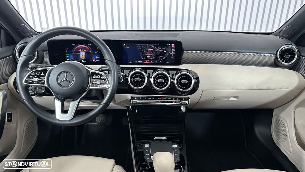 Mercedes-Benz A 250 e Progressive - 22