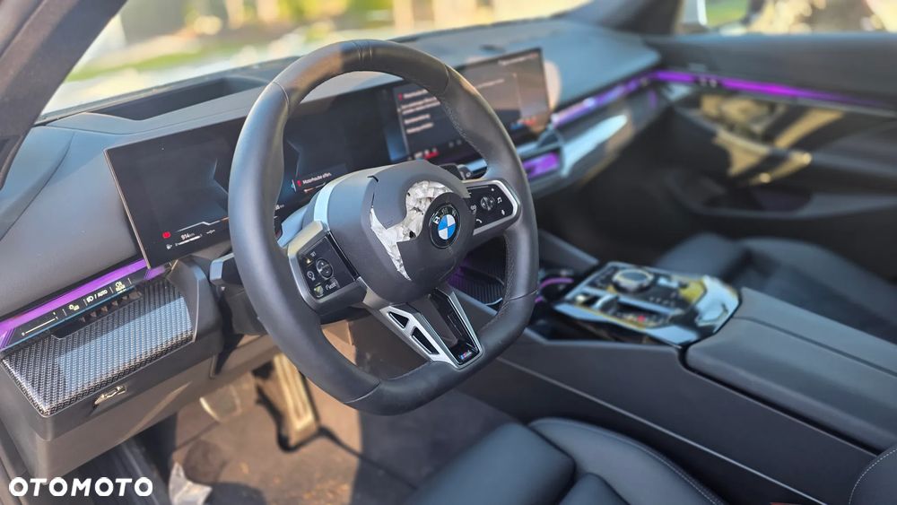 BMW Seria 5 520i mHEV M Sport - 19