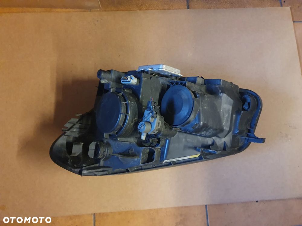 REFLEKTORPRAWY NISSAN QASHQAJ J10 LIFT XENON - 7