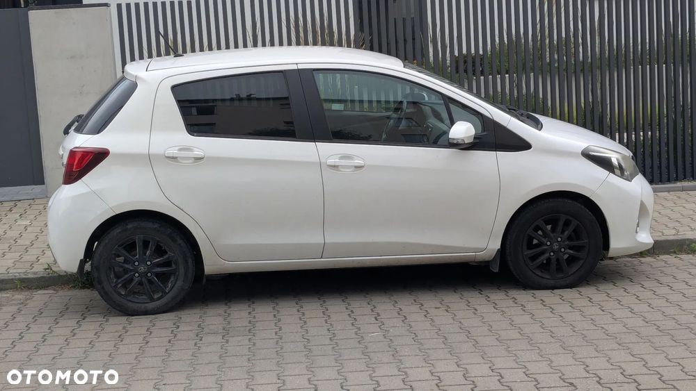 Toyota Yaris 1.33 Premium - 5