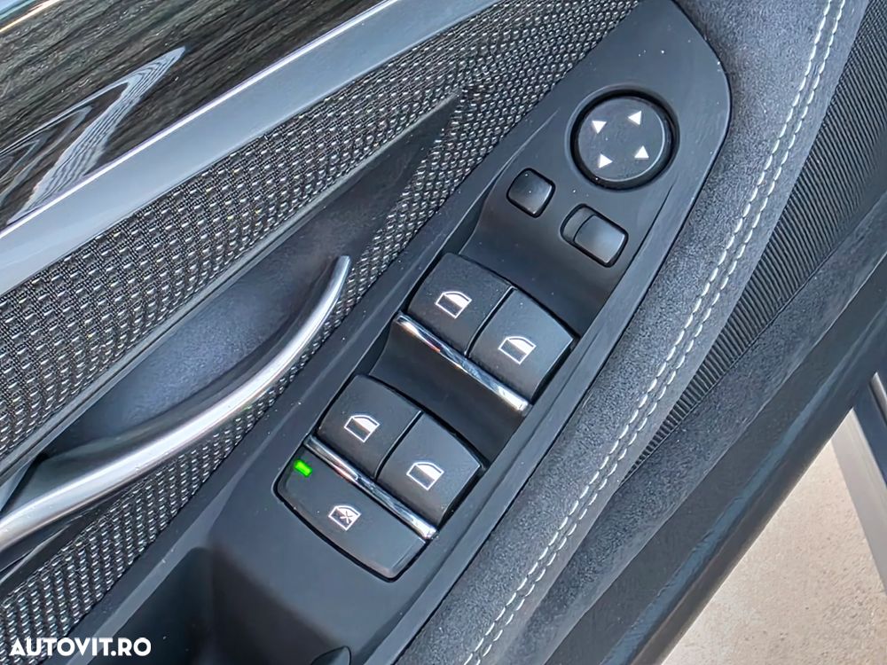 BMW Seria 5 520d Sport-Aut. - 17