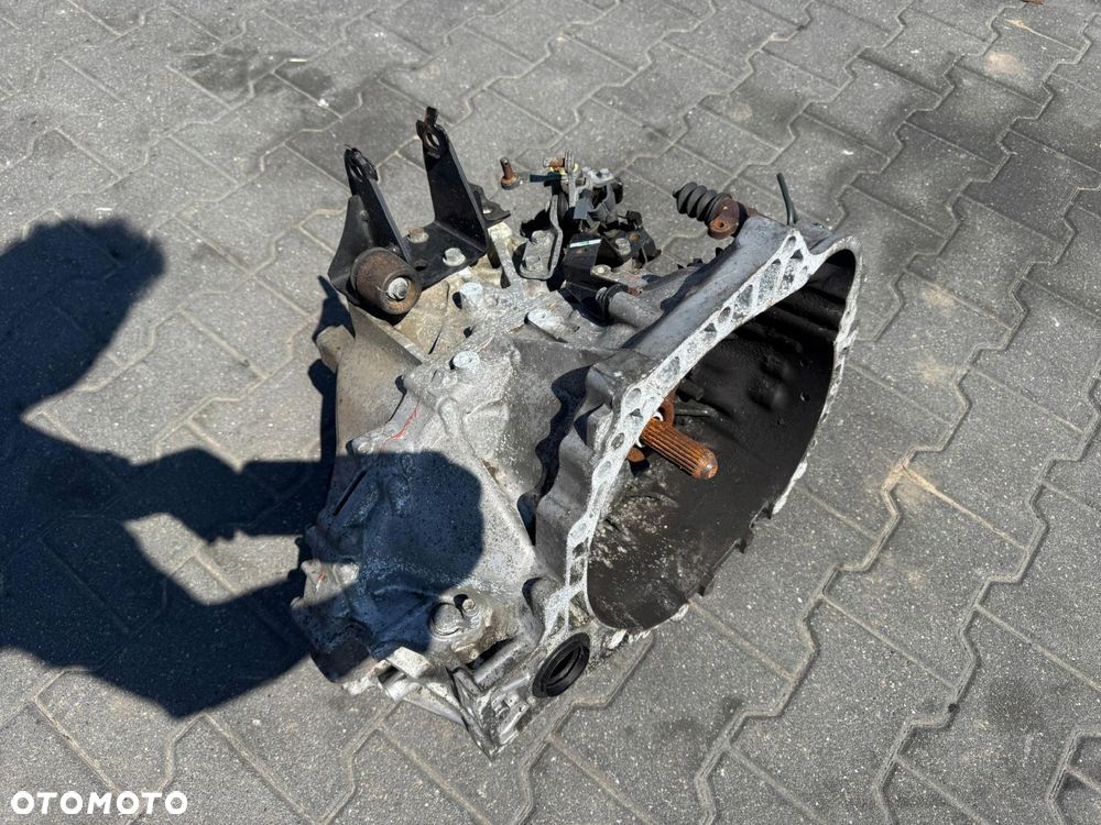 SKRZYNIA BIEGÓW 2.0 D4D TOYOTA AVENSIS T27 2011 - 5