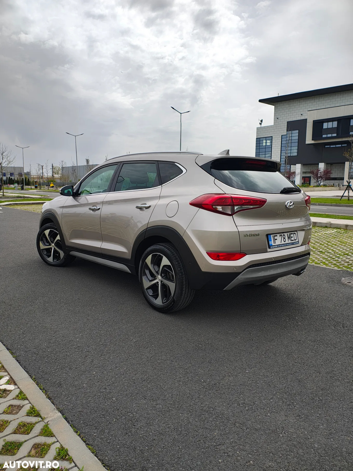 Hyundai Tucson 2.0 CRDI 4WD 6AT Premium+ - 4