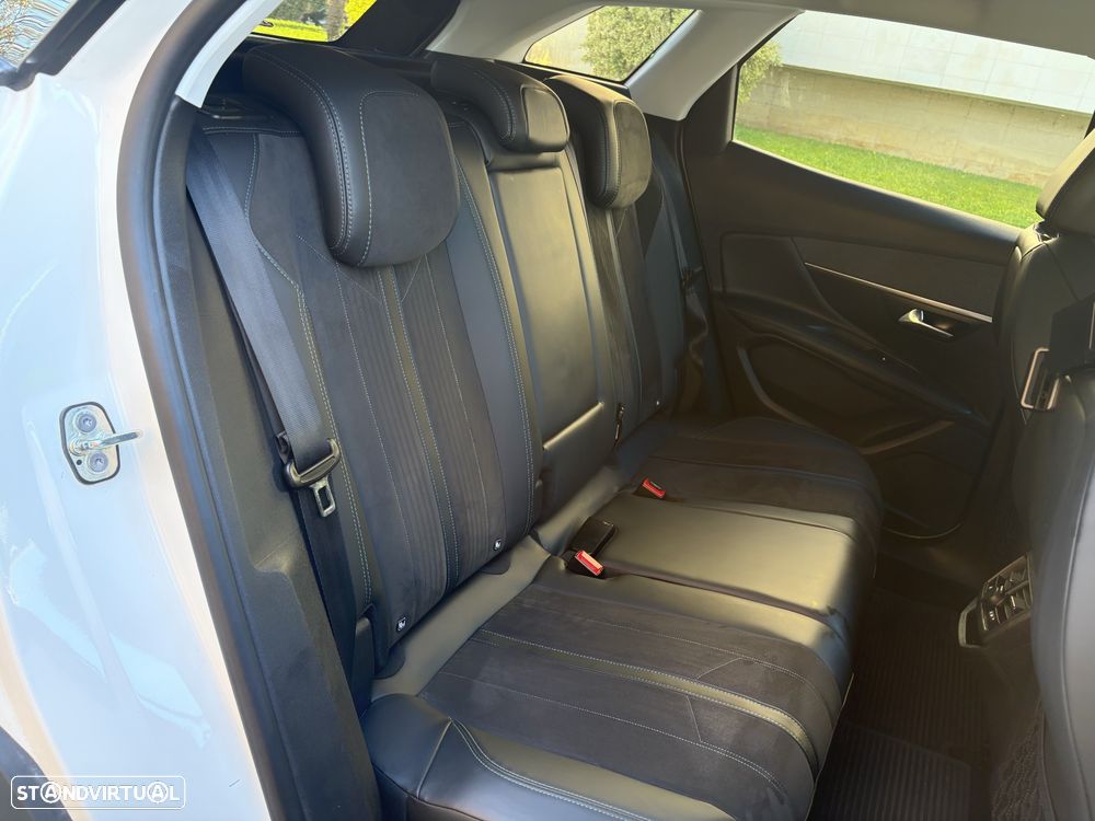 Peugeot 3008 1.6 BlueHDi Allure EAT6 J18 - 17