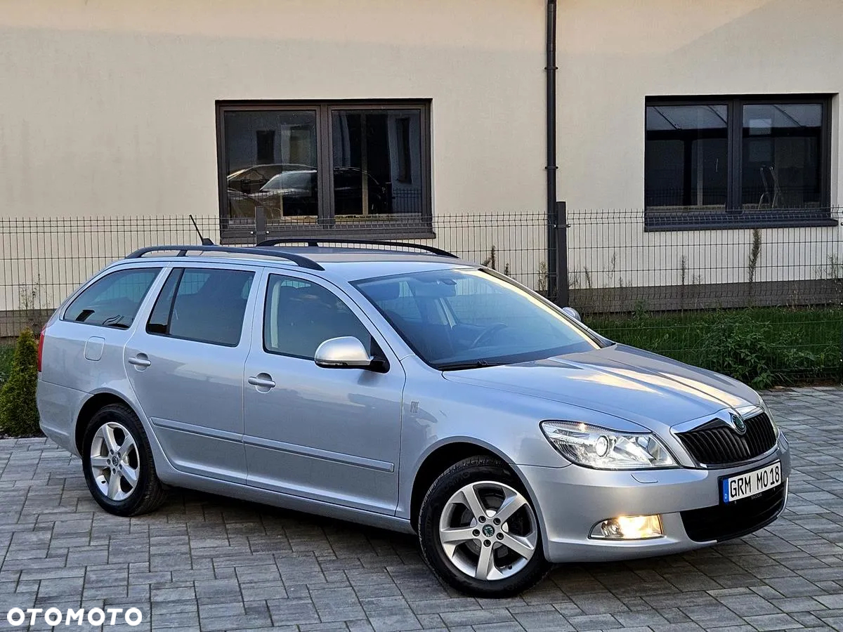 Skoda Octavia Combi 2.0 TDI DPF DSG FAMILY - 15