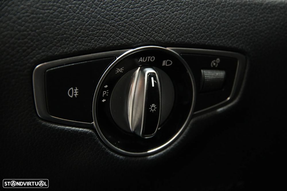 Mercedes-Benz E 300 de AMG Line - 14