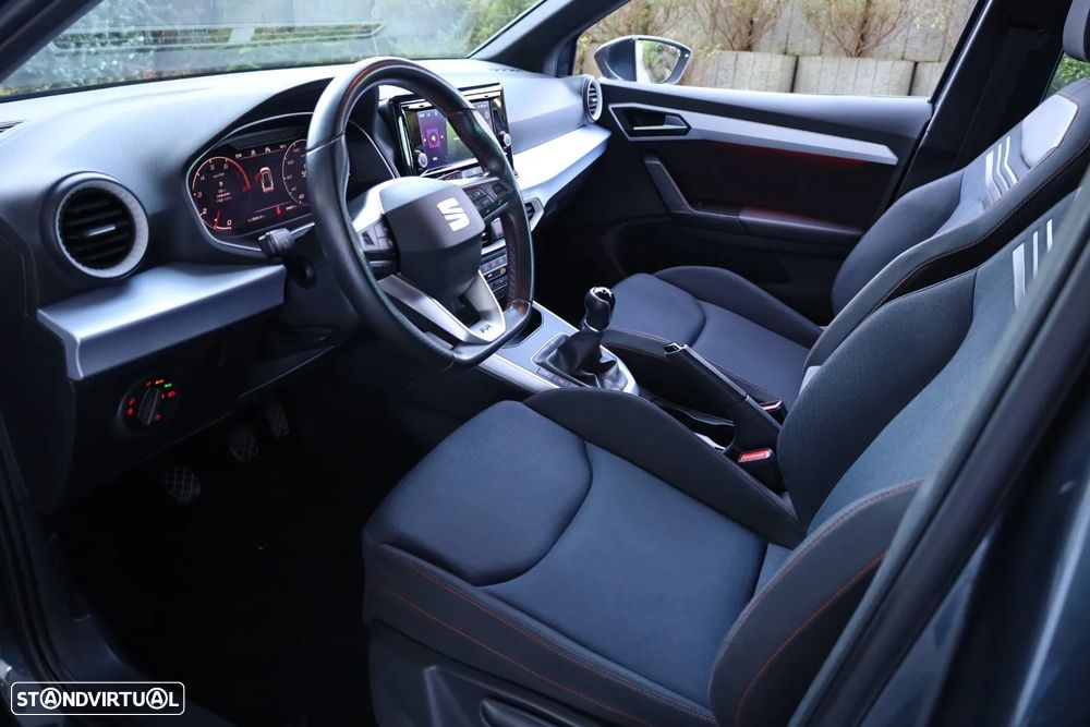 SEAT Arona 1.0 TSI FR - 42