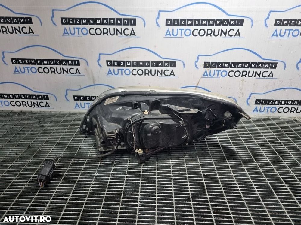 Far Dreapta Volvo XC60 2008 - 2013 SUV 4 Usi (1105) Fara xenon - 4