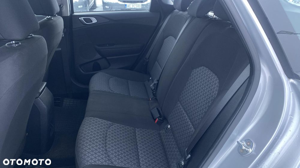 Kia Ceed 1.5 T-GDI S - 13