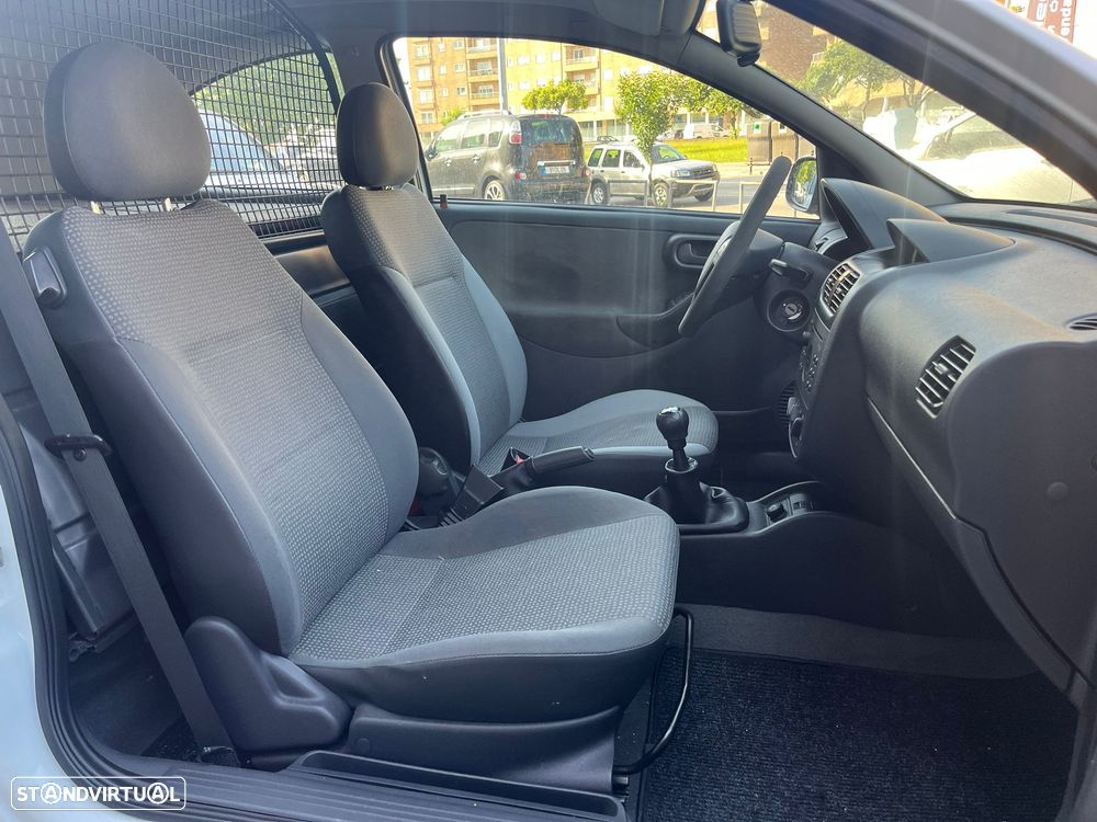 Opel Corsa 1.7 DI - 8