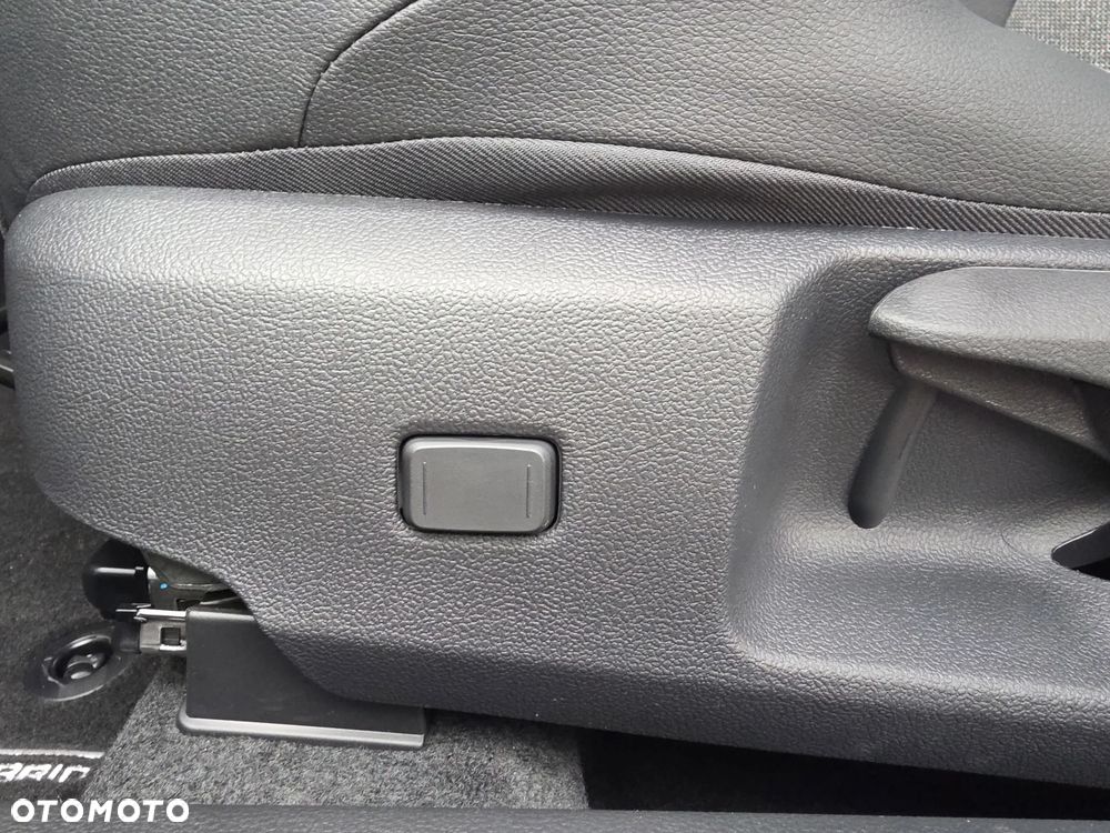 Toyota Corolla 1.8 Hybrid Style - 31