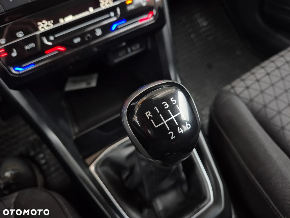 Volkswagen T-Cross 1.0 TSI Life - 17