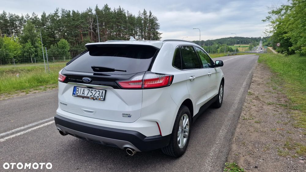 Ford Edge - 8