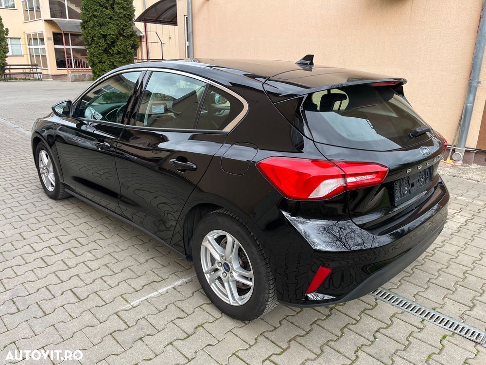 Ford Focus ver-1-0-ecoboost-start-stop-trend - 5