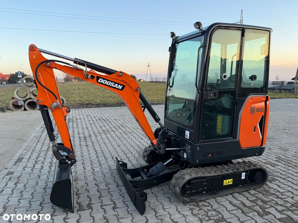Doosan Dx19 - 7