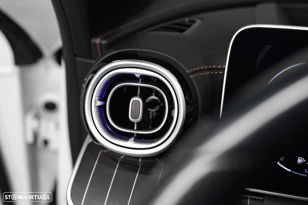 Mercedes-Benz C 300 e 9G-TRONIC AMG Line - 38