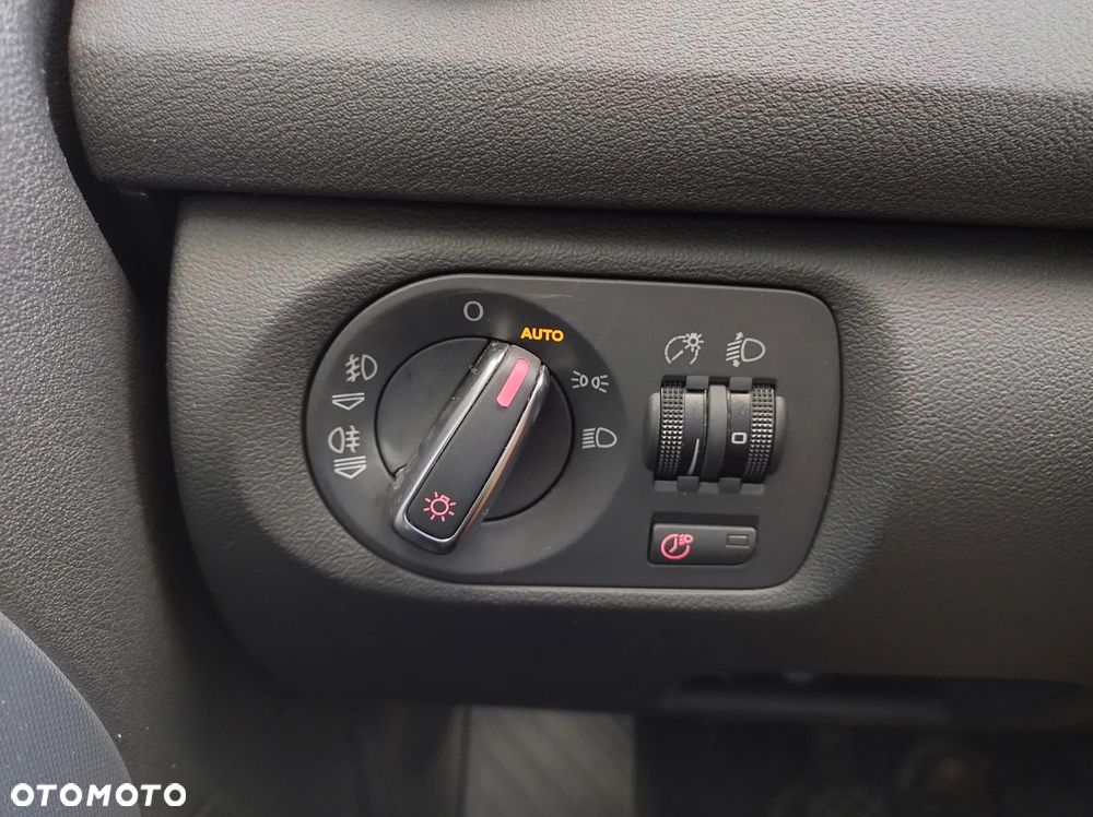 Audi A3 3-drzwiowe 1.4T FSI Attraction - 2