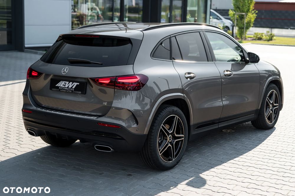 Mercedes-Benz GLA 200 AMG Line - 5