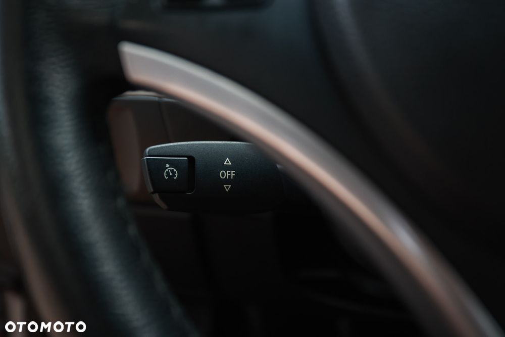 BMW Seria 3 320d DPF - 20