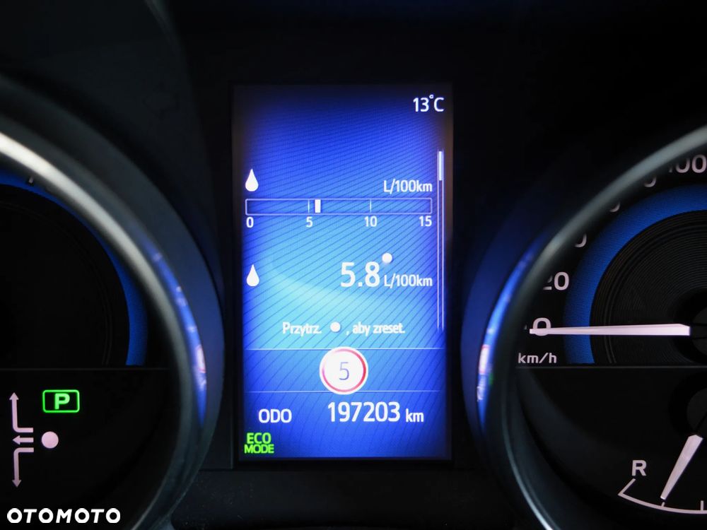 Toyota Auris 1.8 HSD Luna - 39