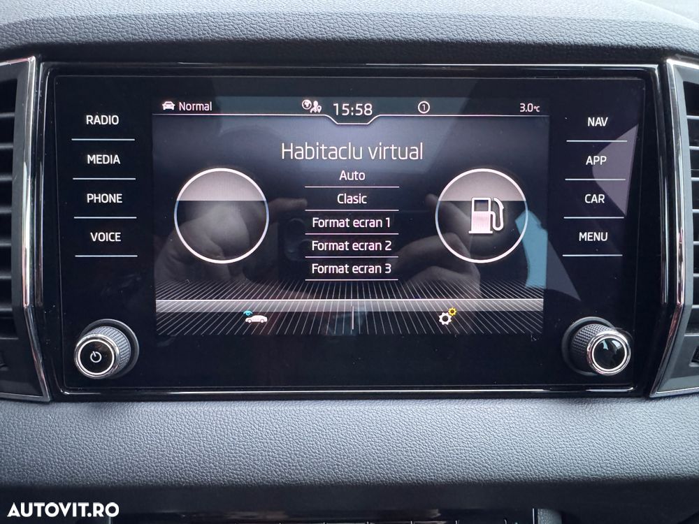 Skoda Karoq 2.0 TDI SCR DSG Style - 18