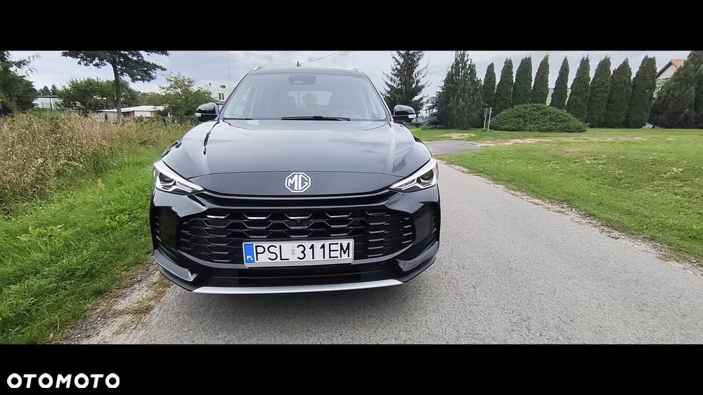 MG ZS - 13