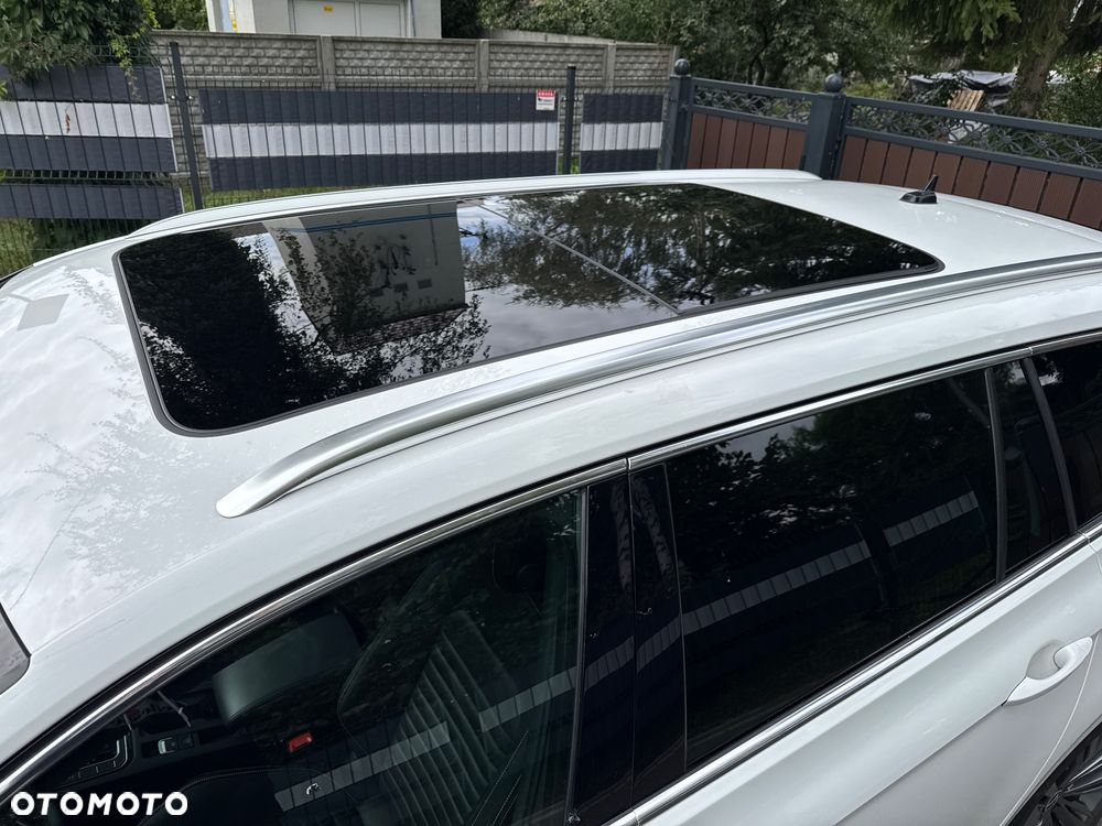 Volkswagen Passat - 16