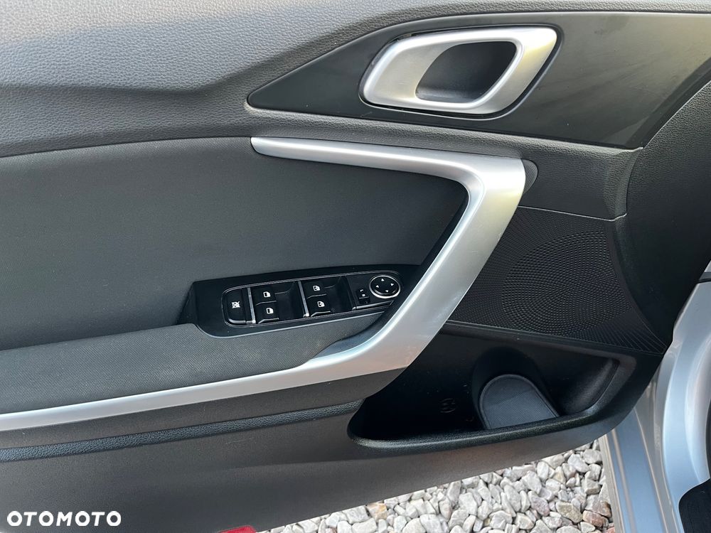 Kia Ceed 1.5 T-GDI M - 16