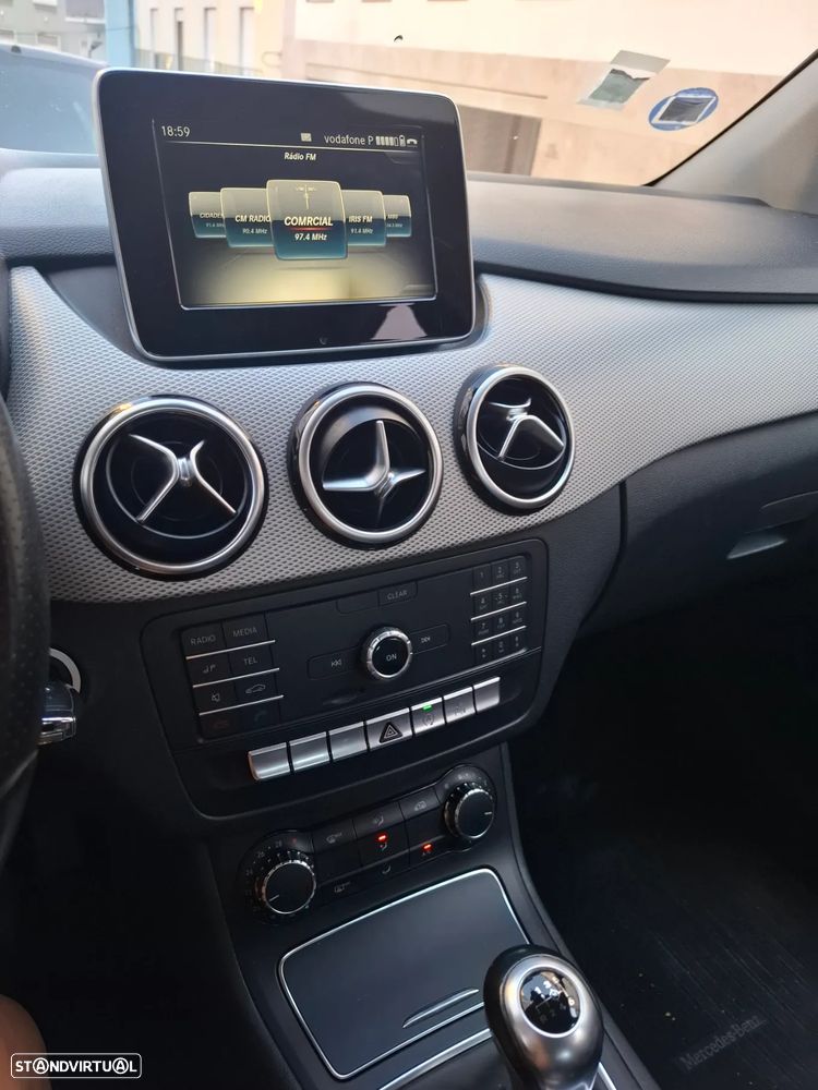 Mercedes-Benz B 180 d Urban - 5