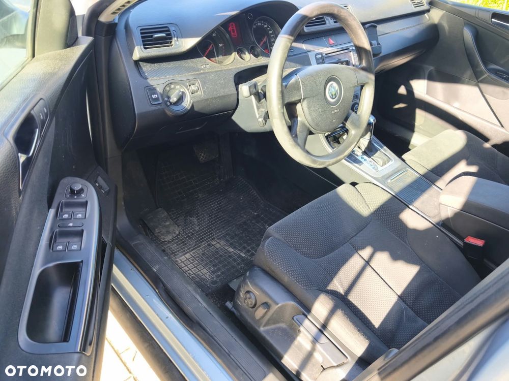 Volkswagen Passat - 5