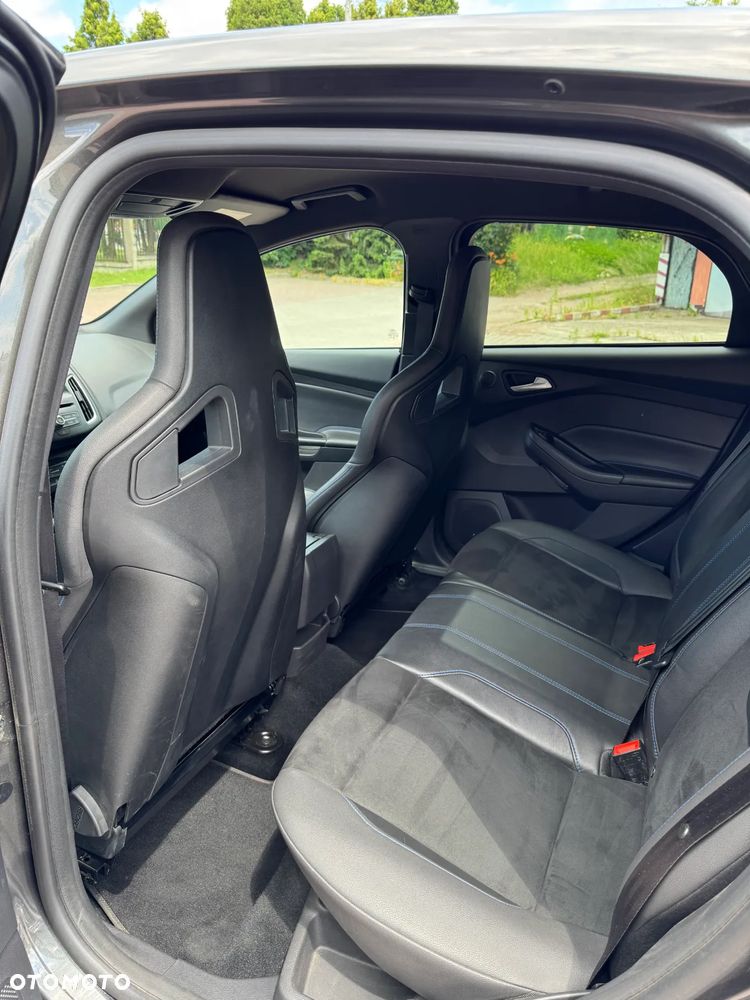 Ford Focus 2.3 EcoBoost RS - 17