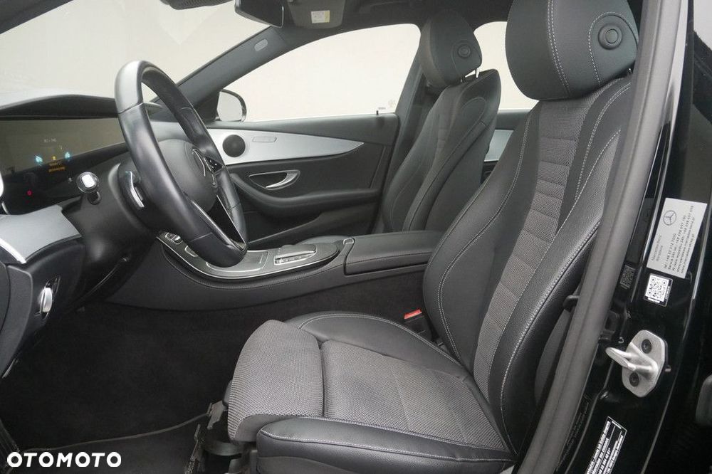 Mercedes-Benz Klasa E - 12