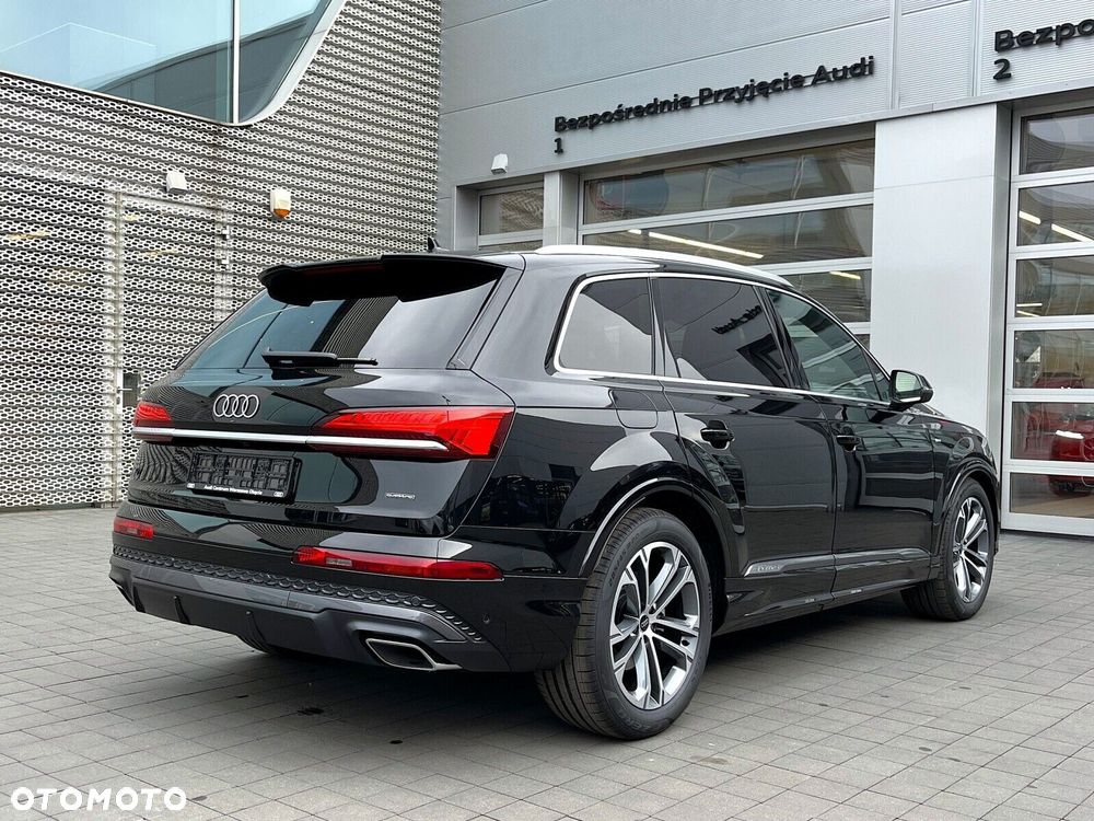 Audi Q7 - 11