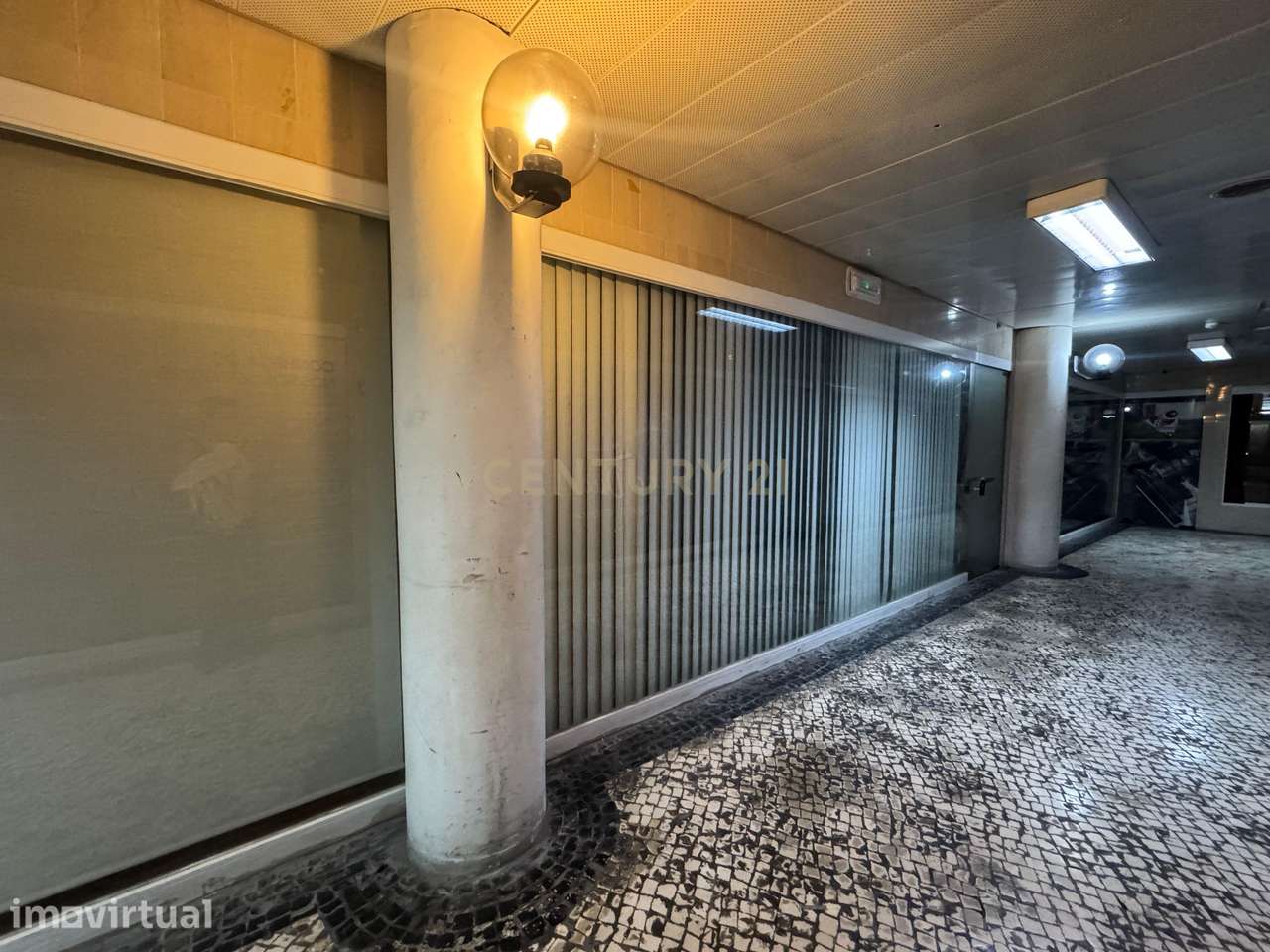 Loja para Arrendamento | Edifício Avenida – Coimbra - Grande imagem: 2/6
