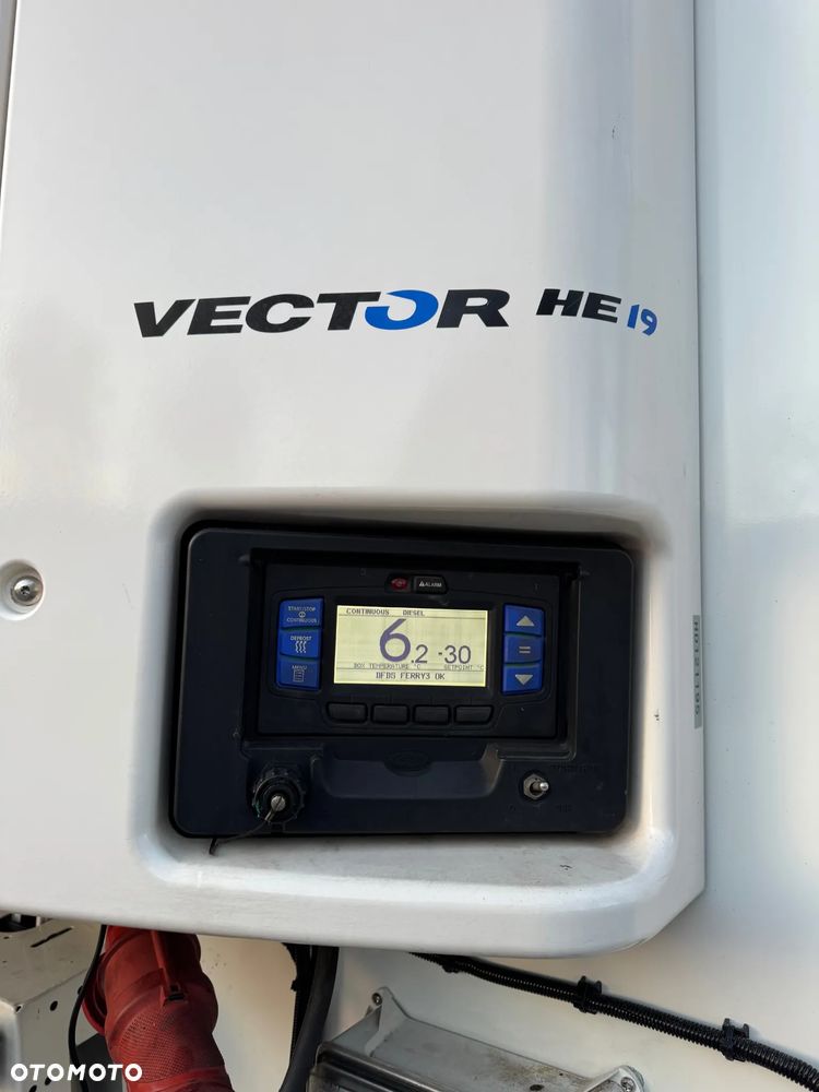 Krone Hakowa, Carrier Vector HE19, Nowe opony!! - 33