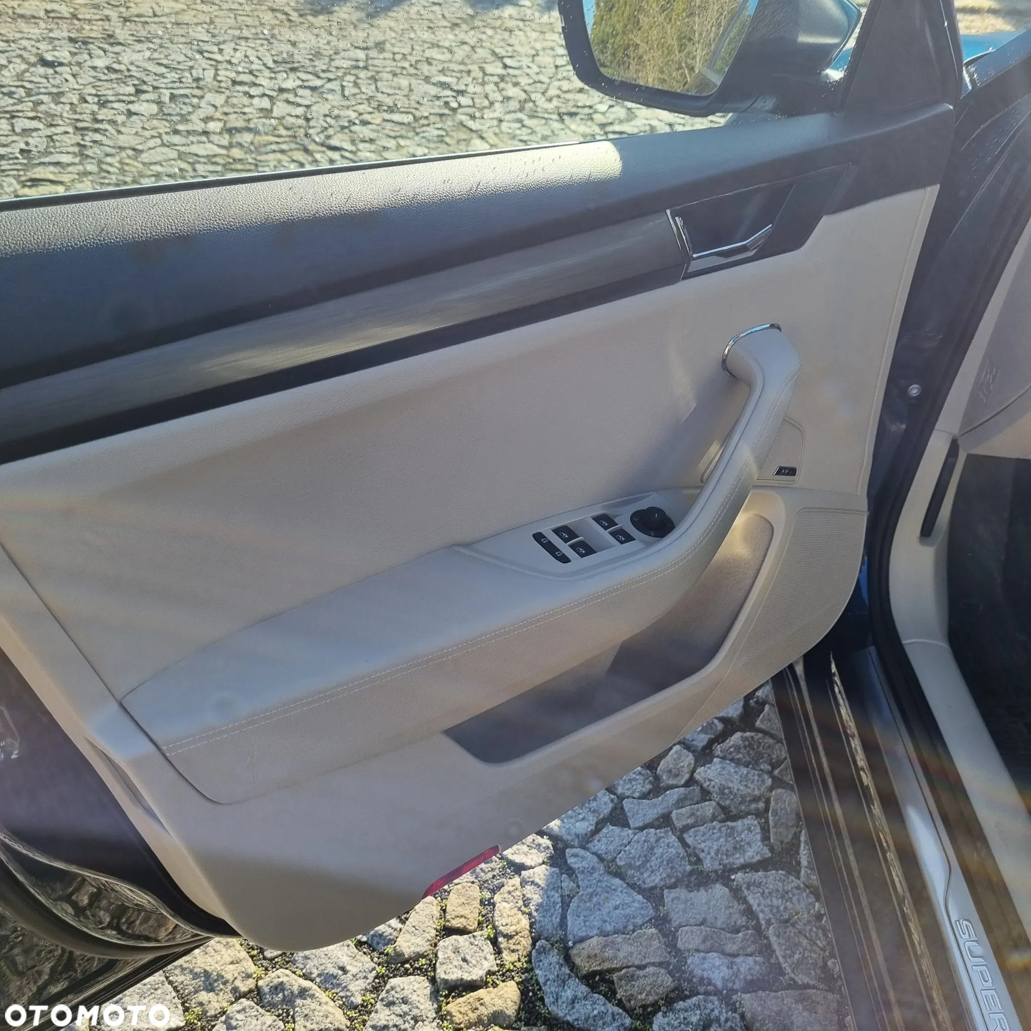 Skoda Superb 2.0 TDI SCR Style DSG - 20
