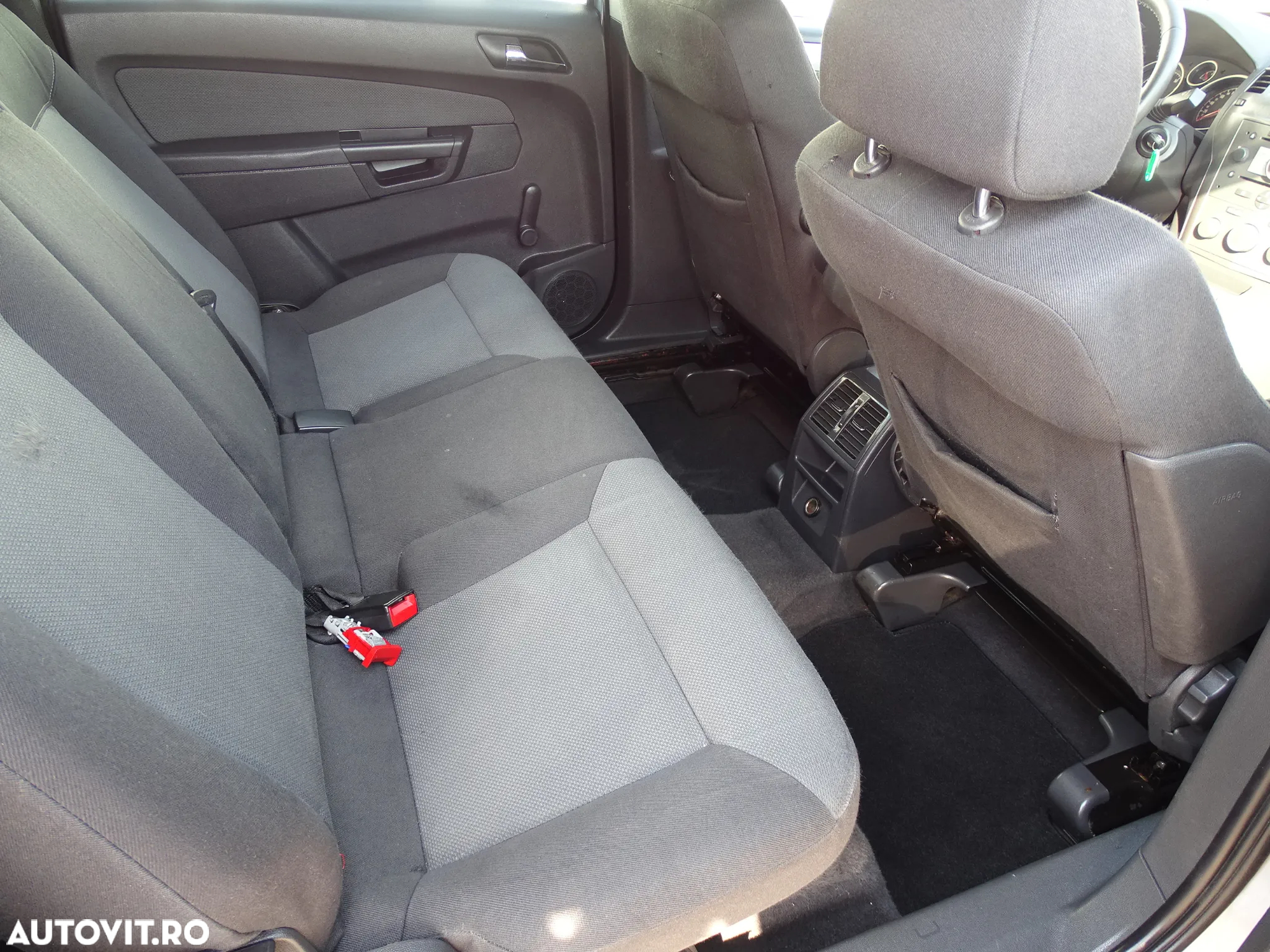 Opel Zafira 1.8 Navi - 16