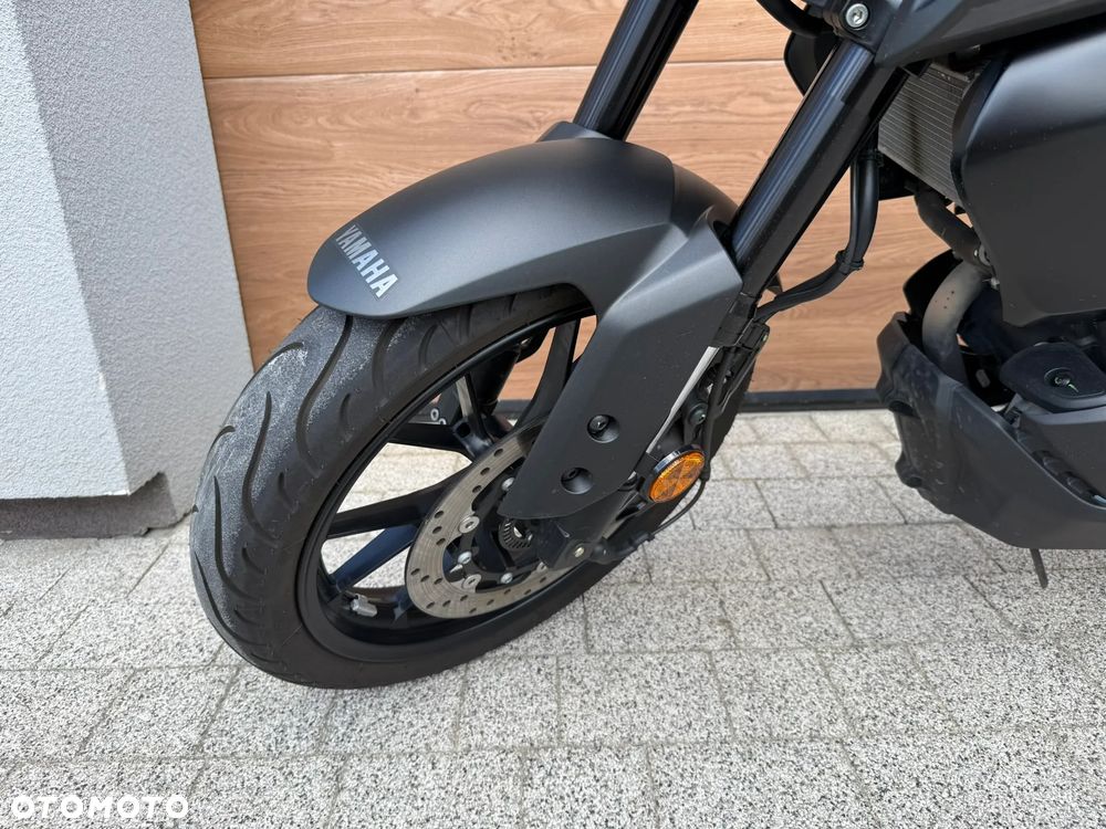 Yamaha MT - 7