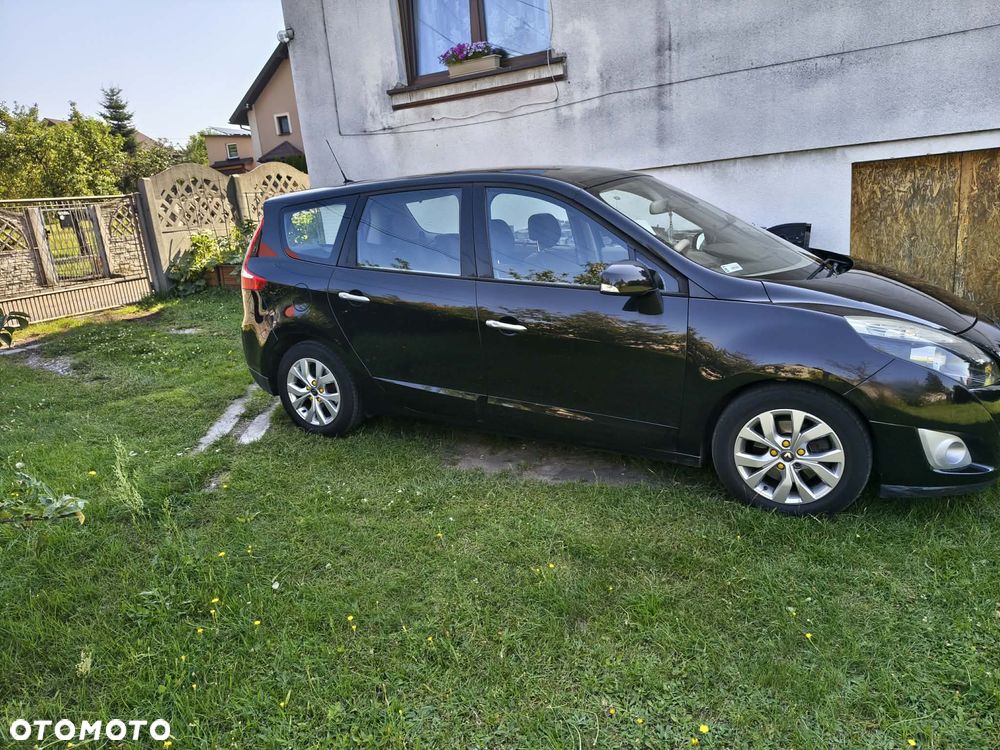 Renault Grand Scenic Gr 1.9 dCi Privilege Euro5 - 3