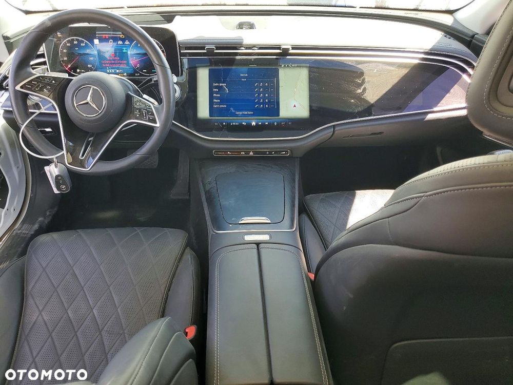 Mercedes-Benz Klasa E - 9