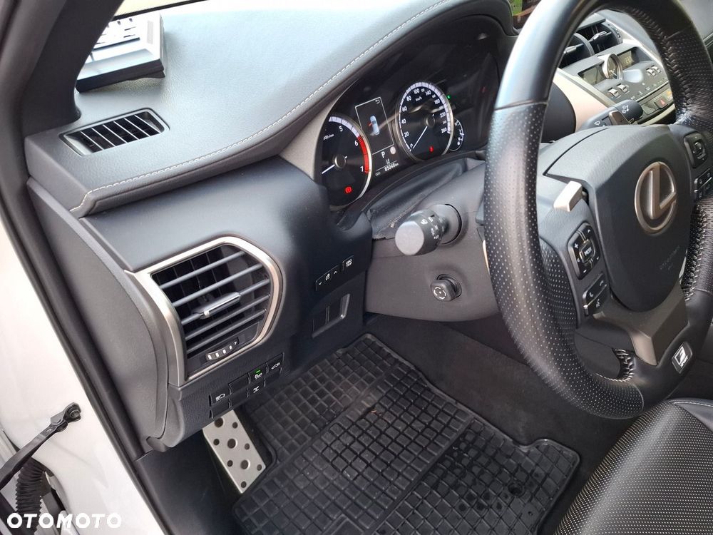 Lexus NX 300 GPF F Sport Edition AWD - 13