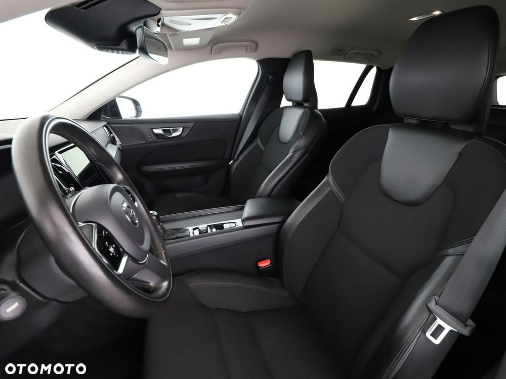 Volvo V60 D3 Momentum Pro - 14