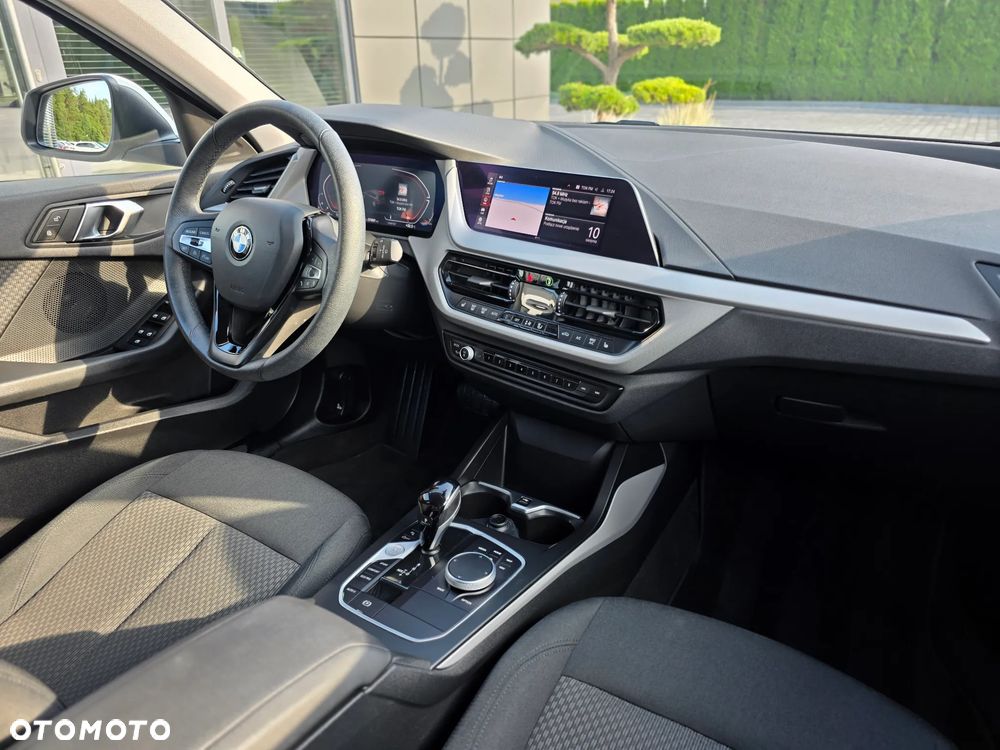 BMW Seria 1 116d Sport Line - 40